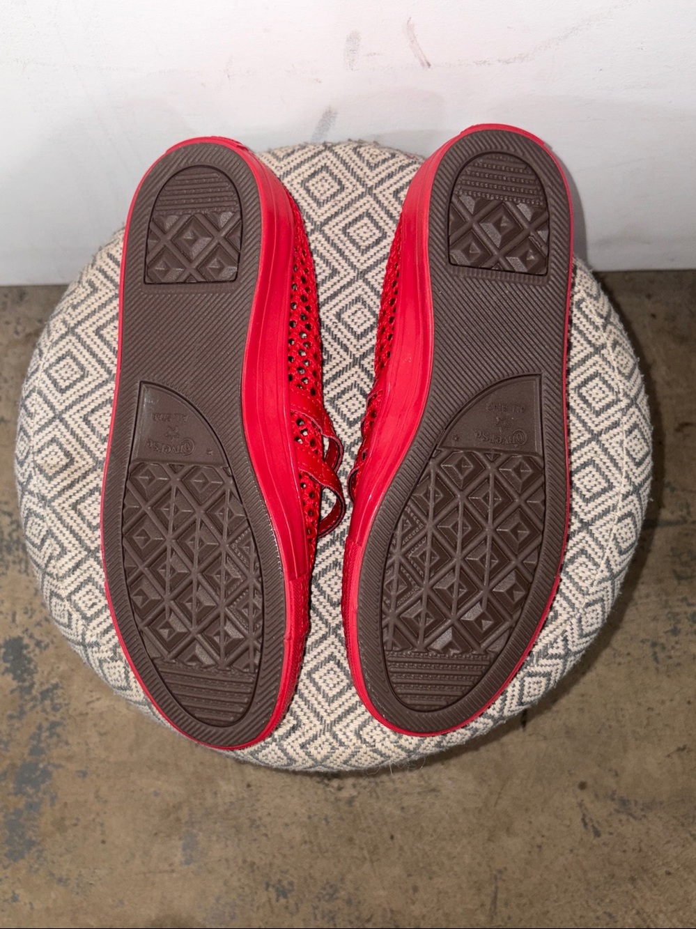 Converse Women’s Size 5.5 Red Mary Jane Sneakers Double Buckle Mesh NEW NO TAGS - Picture 6 of 6